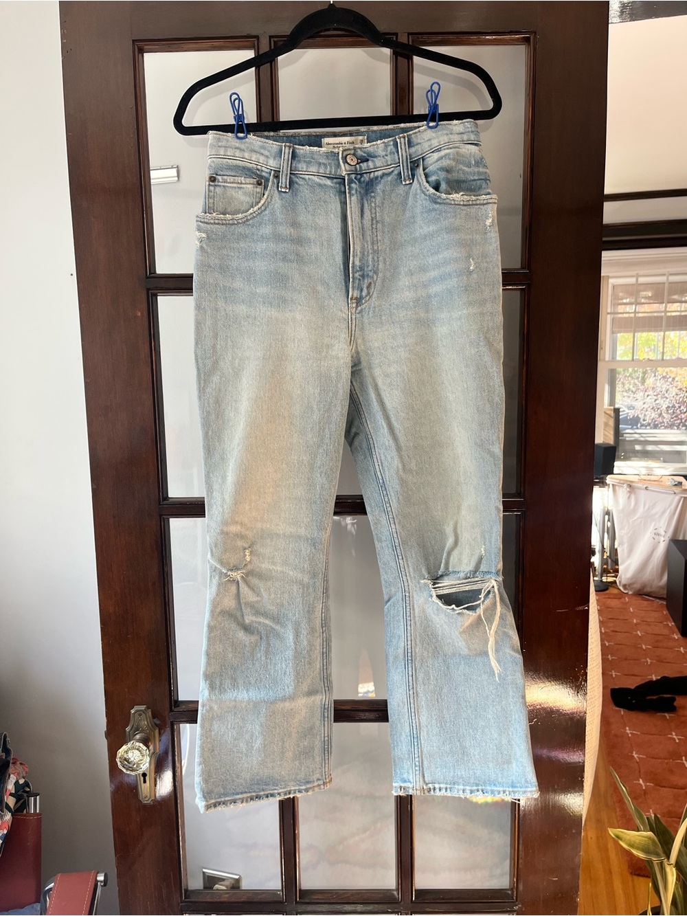 EUC Women’s A&F Ultra High Rise Kick Flare Jean in Distressed Light Wash